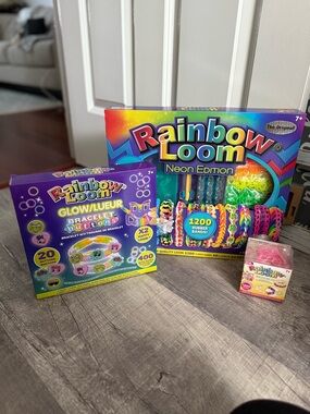 Rainbow Loom Neon Edition Rubber Band Bracelet Kit Bundle